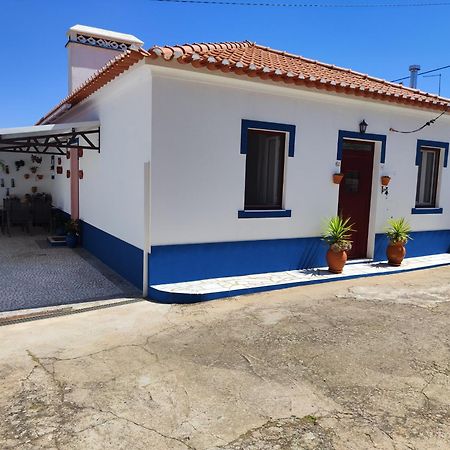Вилла Casa Na Aldeia Эштремош Экстерьер фото